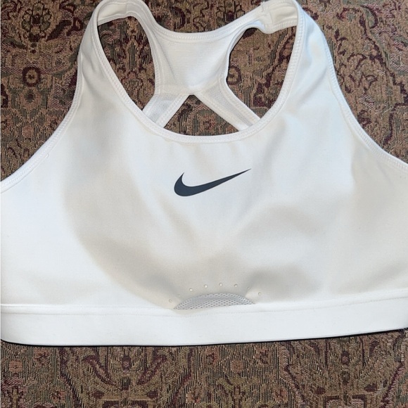Nike sports bra - Picture 1 of 2
